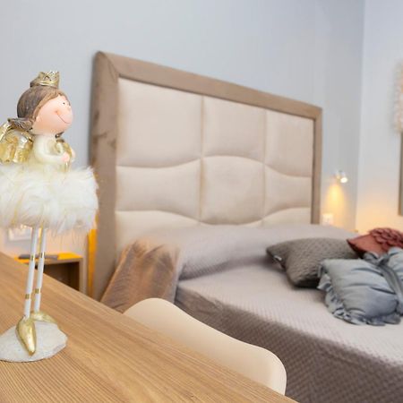 Alleria Rooms Napoli Bagian luar foto