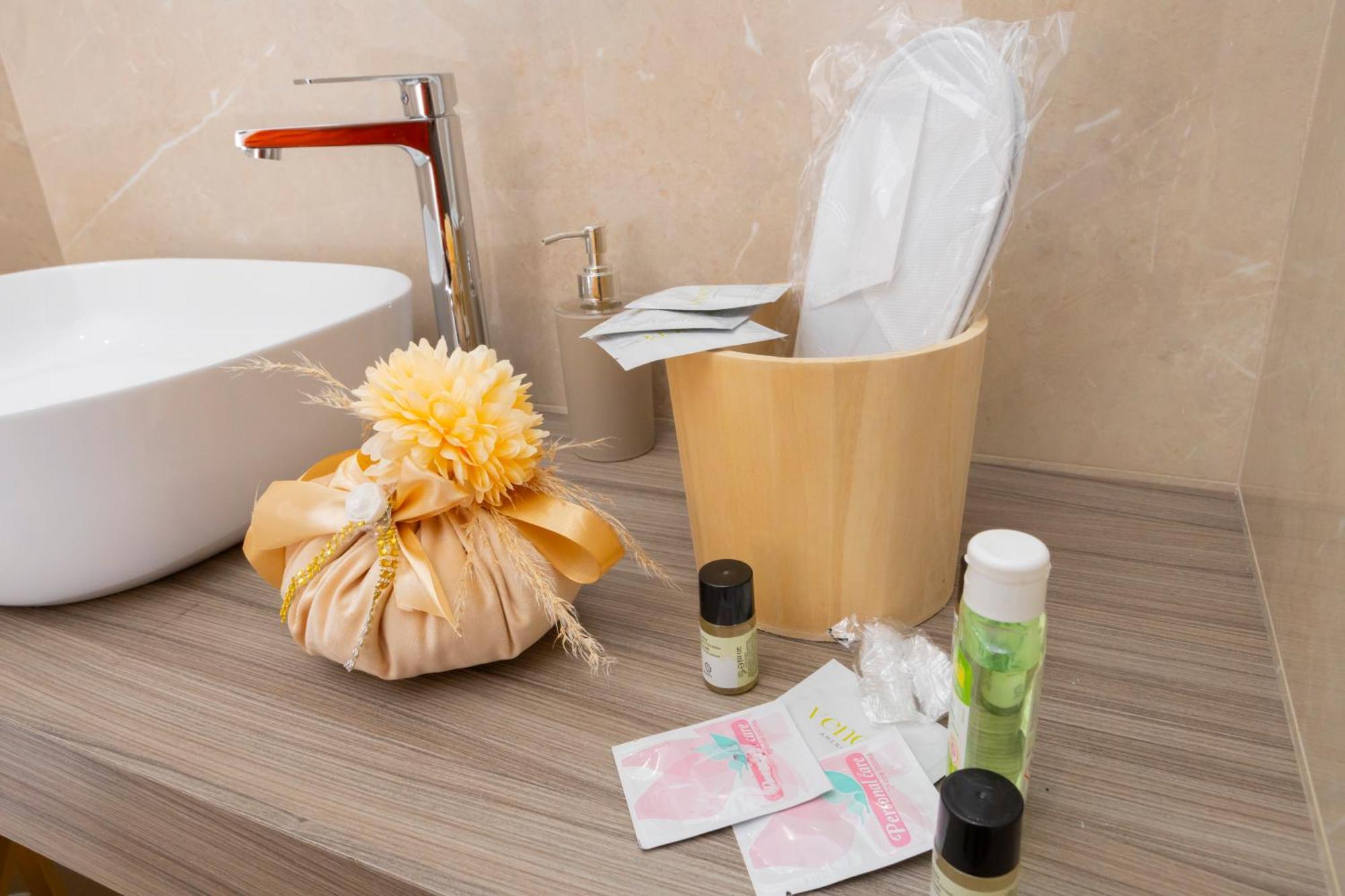 Alleria Rooms Napoli Bagian luar foto