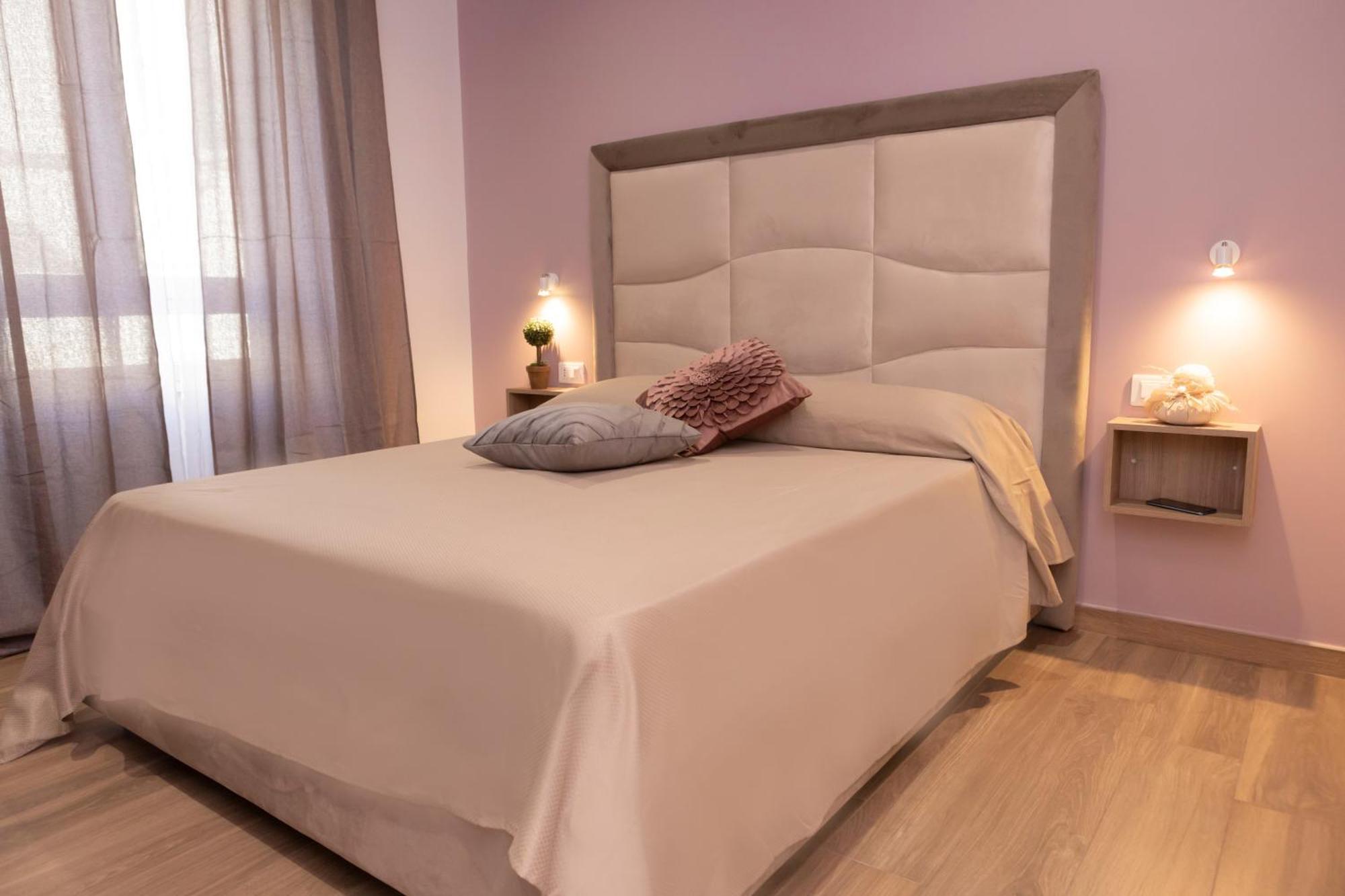 Alleria Rooms Napoli Bagian luar foto